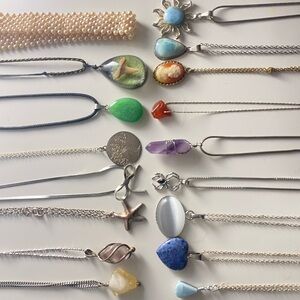 17 Multi-Color Women’s Necklace Bunlde